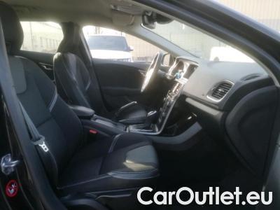 Volvo  V40  D2 120ch Momentum Business Geartronic #2