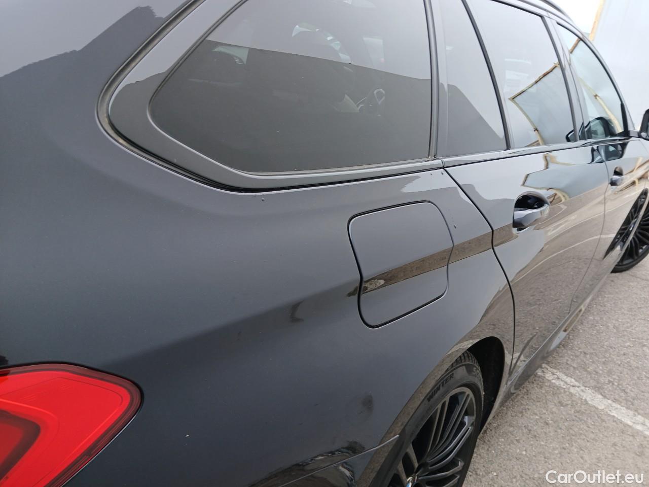  Bmw  Serie 5 BMW  / 2016 / 5P / familiar 540dA xDrive Touring #30