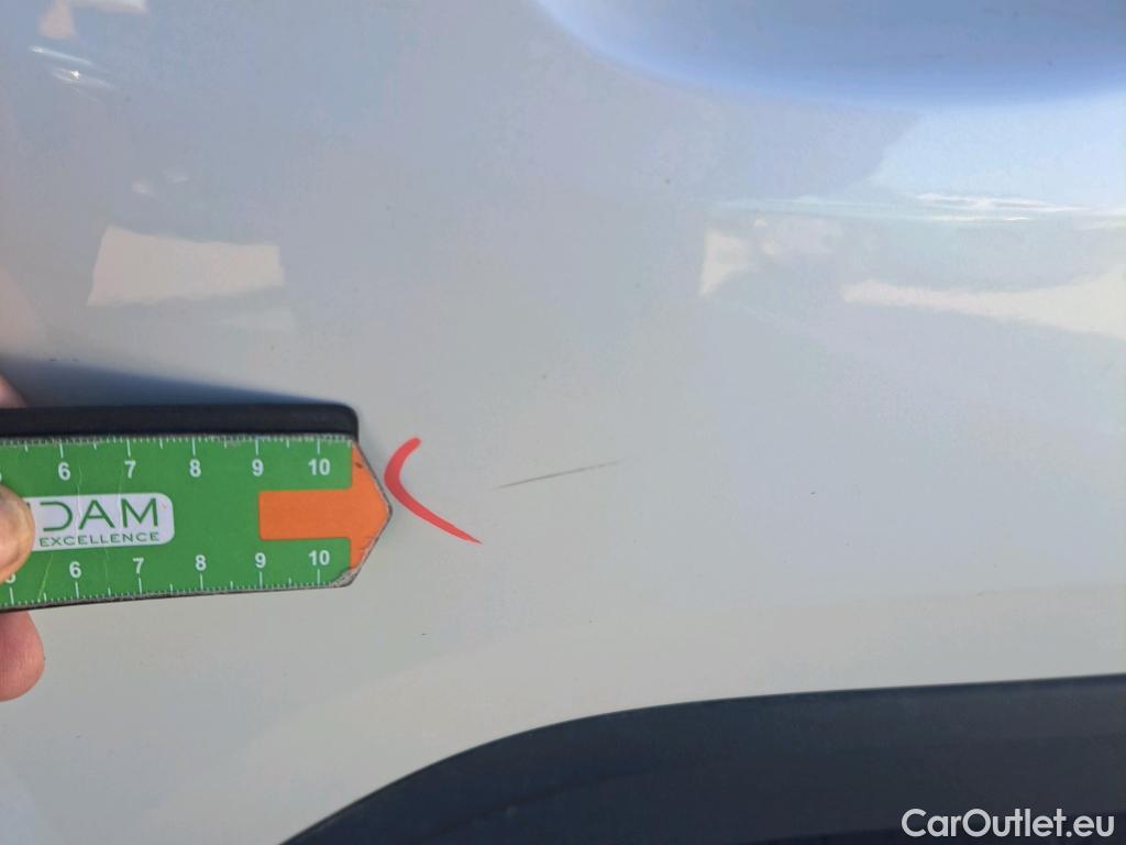  Toyota  RAV4 TOYOTA  / 2018 / 5P / todoterreno 2.5l 220H Advance #34