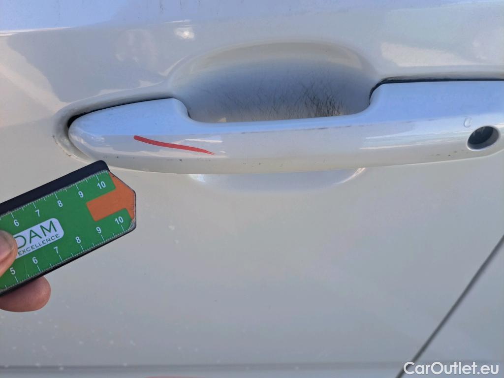  Toyota  RAV4 TOYOTA  / 2018 / 5P / todoterreno 2.5l 220H Advance #28