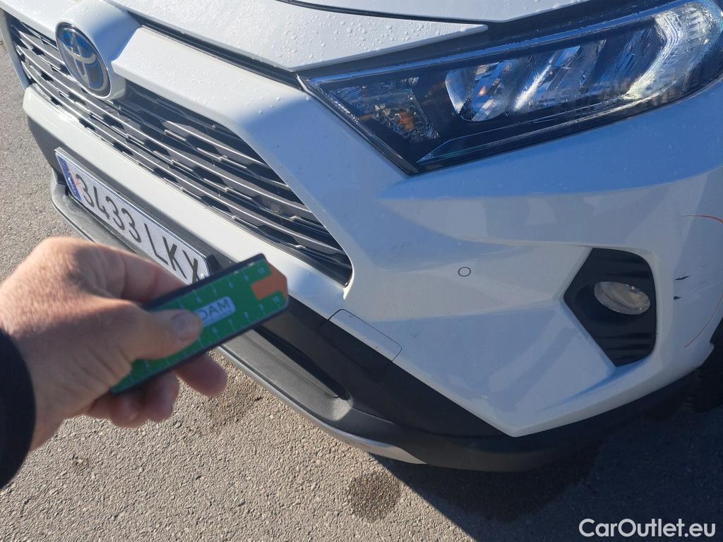  Toyota  RAV4 TOYOTA  / 2018 / 5P / todoterreno 2.5l 220H Advance #13