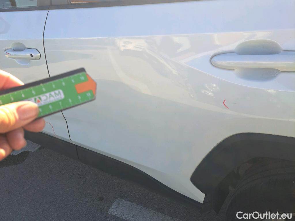  Toyota  RAV4 TOYOTA  / 2018 / 5P / todoterreno 2.5l 220H Advance #33