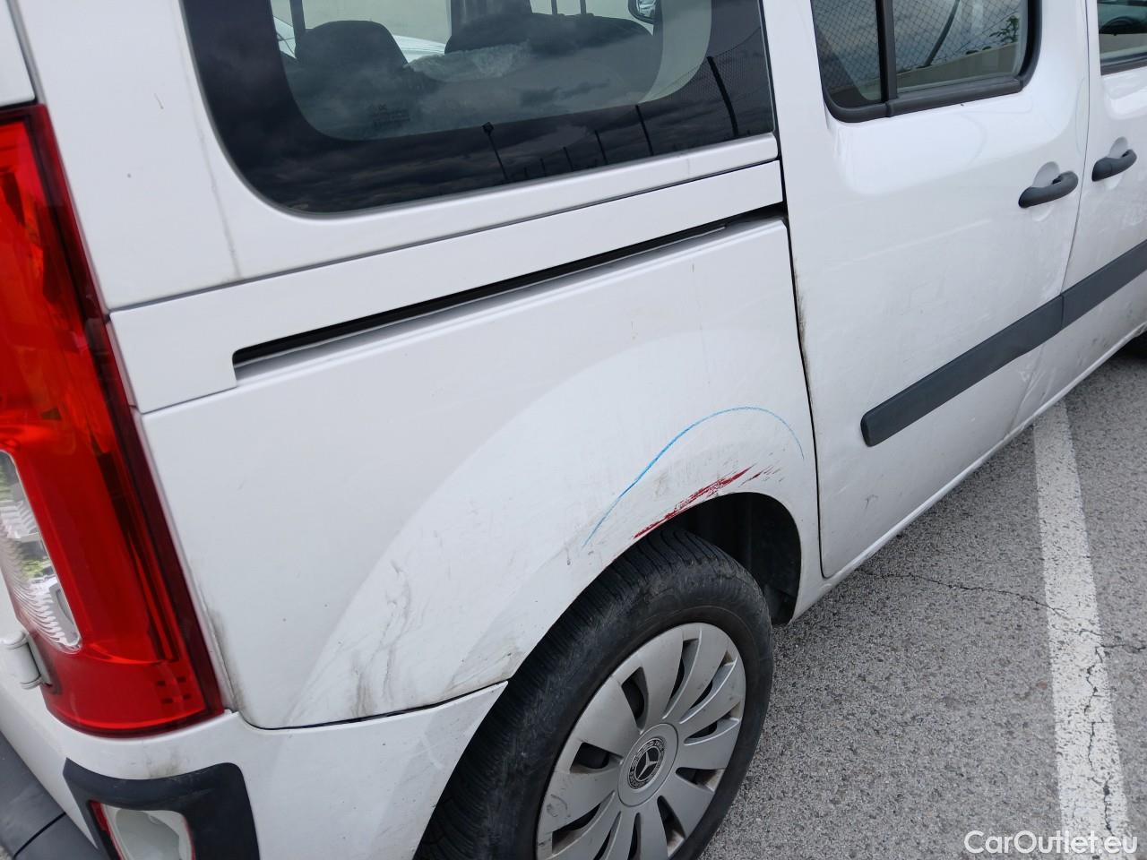  Mercedes  Citan MERCEDES-BENZ  / 2012 / 5P / monovolumen compacto 109 CDI Tourer Select Largo #48