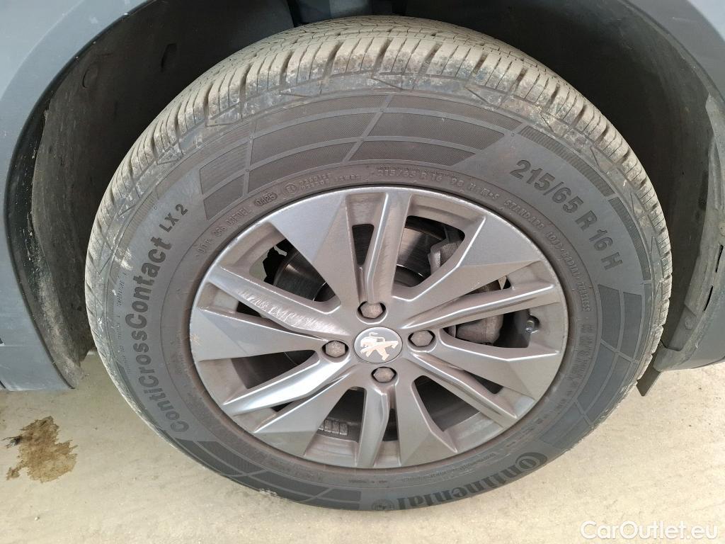  Peugeot  2008  Active Pack 1.2 PureTech 130CV BVA8 E6d #33