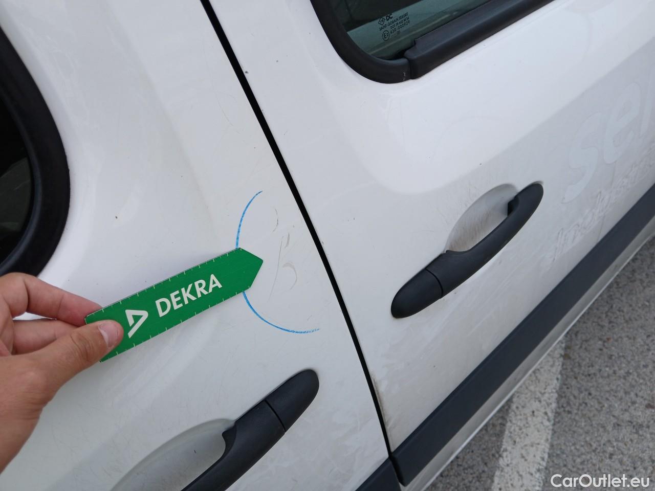  Mercedes  Citan MERCEDES-BENZ  / 2012 / 5P / monovolumen compacto 109 CDI Tourer Select Largo #49