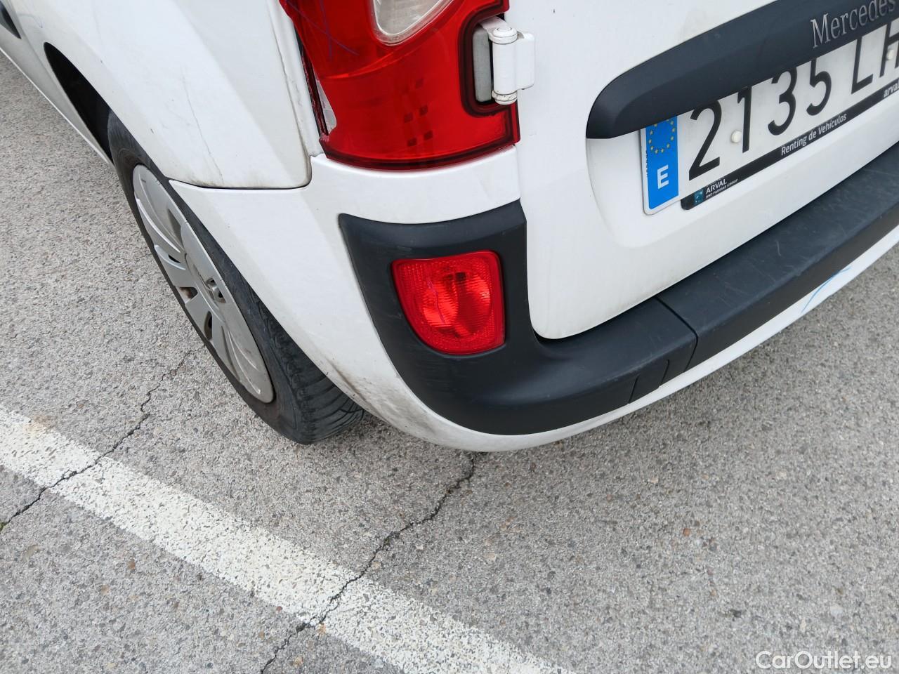  Mercedes  Citan MERCEDES-BENZ  / 2012 / 5P / monovolumen compacto 109 CDI Tourer Select Largo #36
