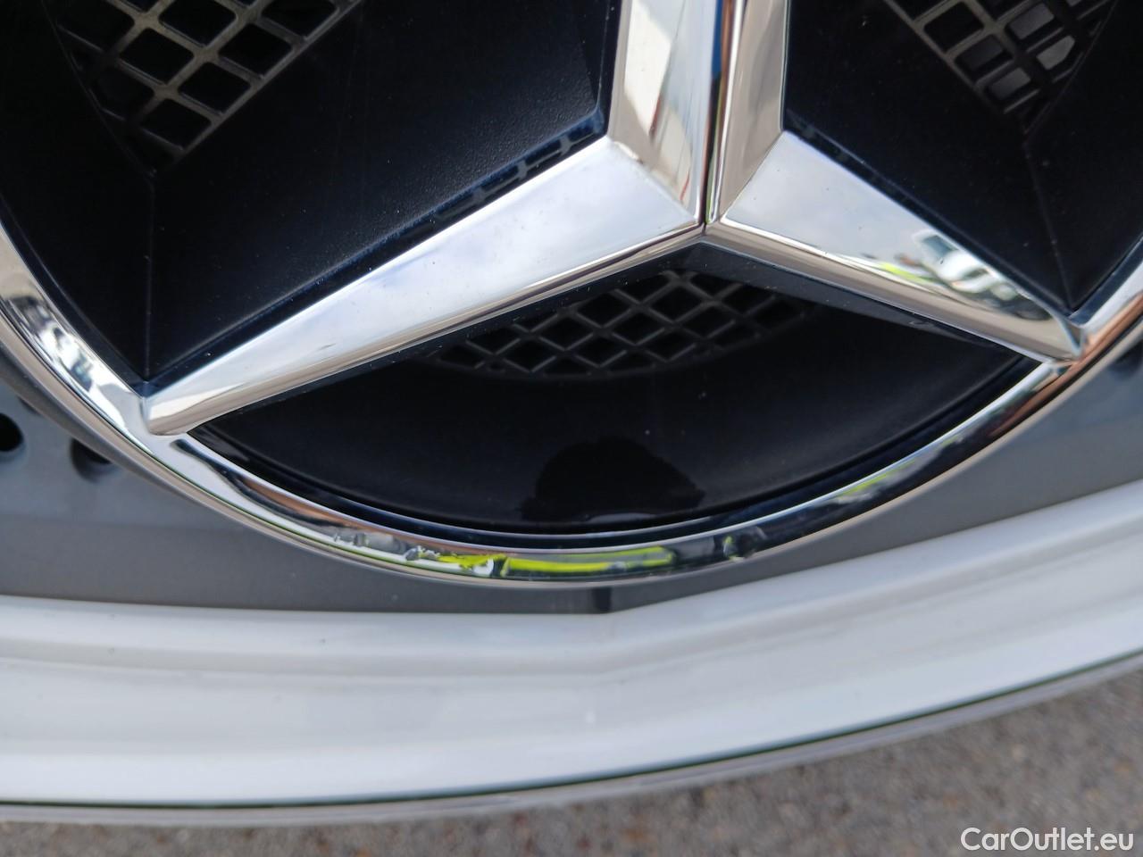  Mercedes  Citan MERCEDES-BENZ  / 2012 / 5P / monovolumen compacto 109 CDI Tourer Select Largo #23