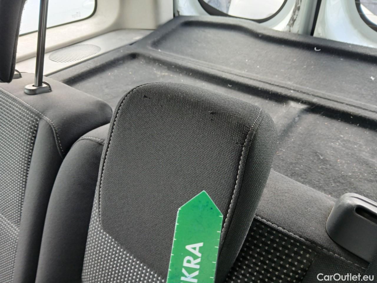  Mercedes  Citan MERCEDES-BENZ  / 2012 / 5P / monovolumen compacto 109 CDI Tourer Select Largo #14