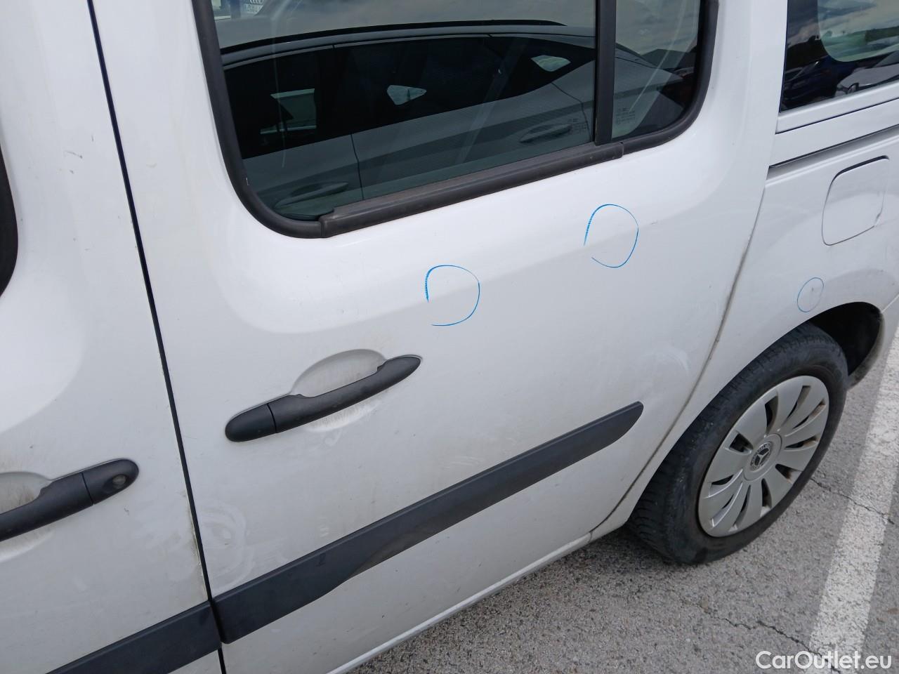  Mercedes  Citan MERCEDES-BENZ  / 2012 / 5P / monovolumen compacto 109 CDI Tourer Select Largo #30