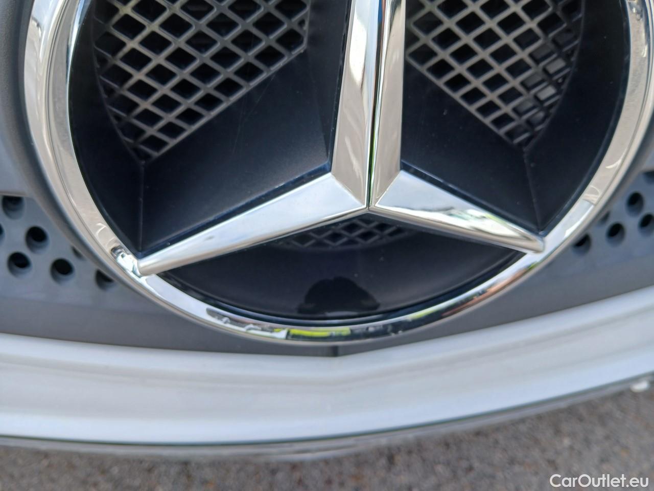  Mercedes  Citan MERCEDES-BENZ  / 2012 / 5P / monovolumen compacto 109 CDI Tourer Select Largo #24