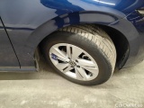  Volkswagen  Golf  Volkswagen VIII 1.0 eTSI 81kW Life DSG 5d #23