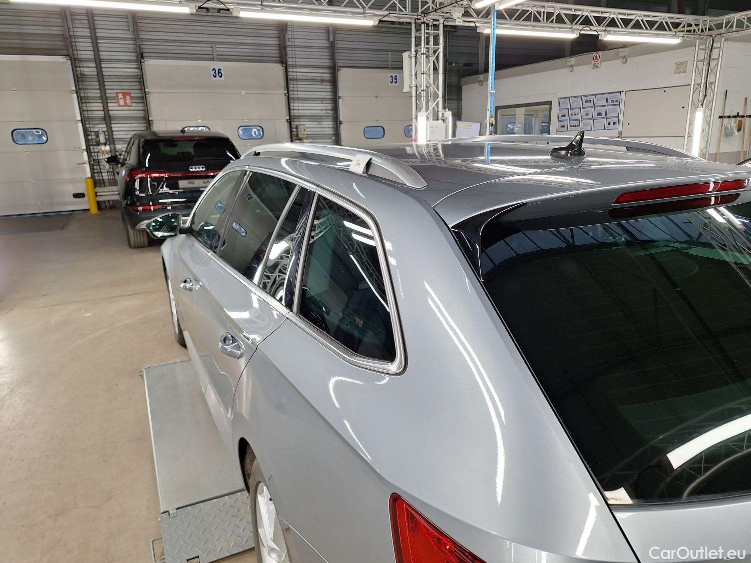  Skoda  Superb Skoda,  Combi FL'19, Skoda  Combi 1.4 TSI iV 160kW DSG6 Style 5d #25