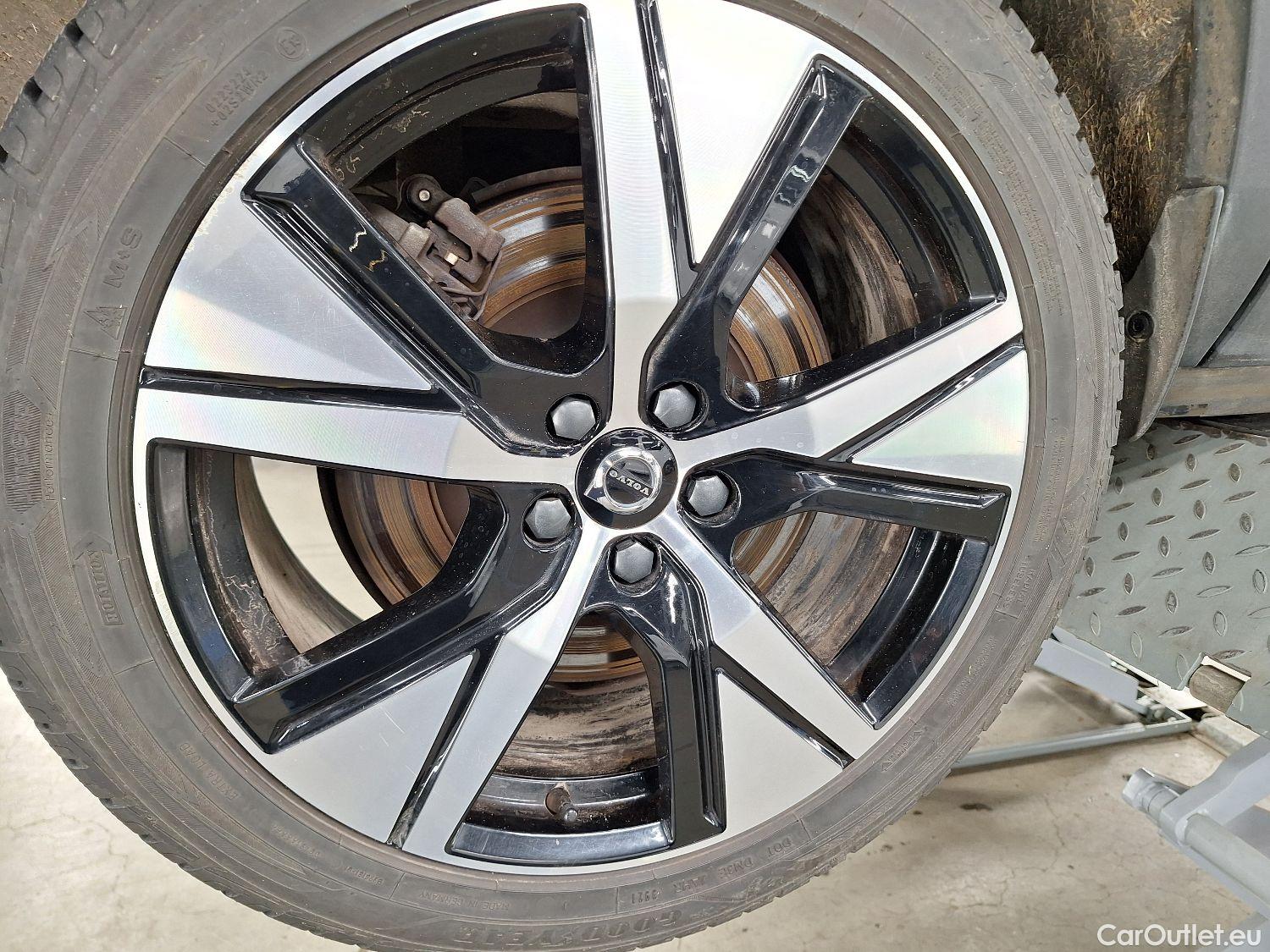  Volvo  XC 40 Volvo, XC40 '17, Volvo XC40 P8 4x4 Recharge R-Design 5d #6