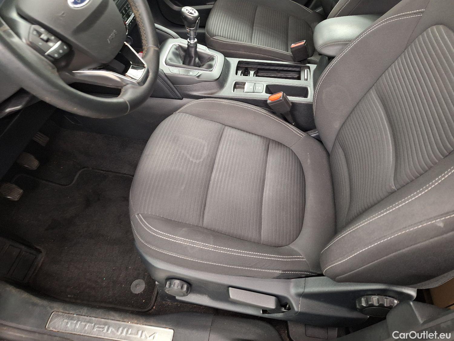  Ford  Kuga Ford,  '19, Ford  1.5i EcoBoost 110kW Titanium 5d #9