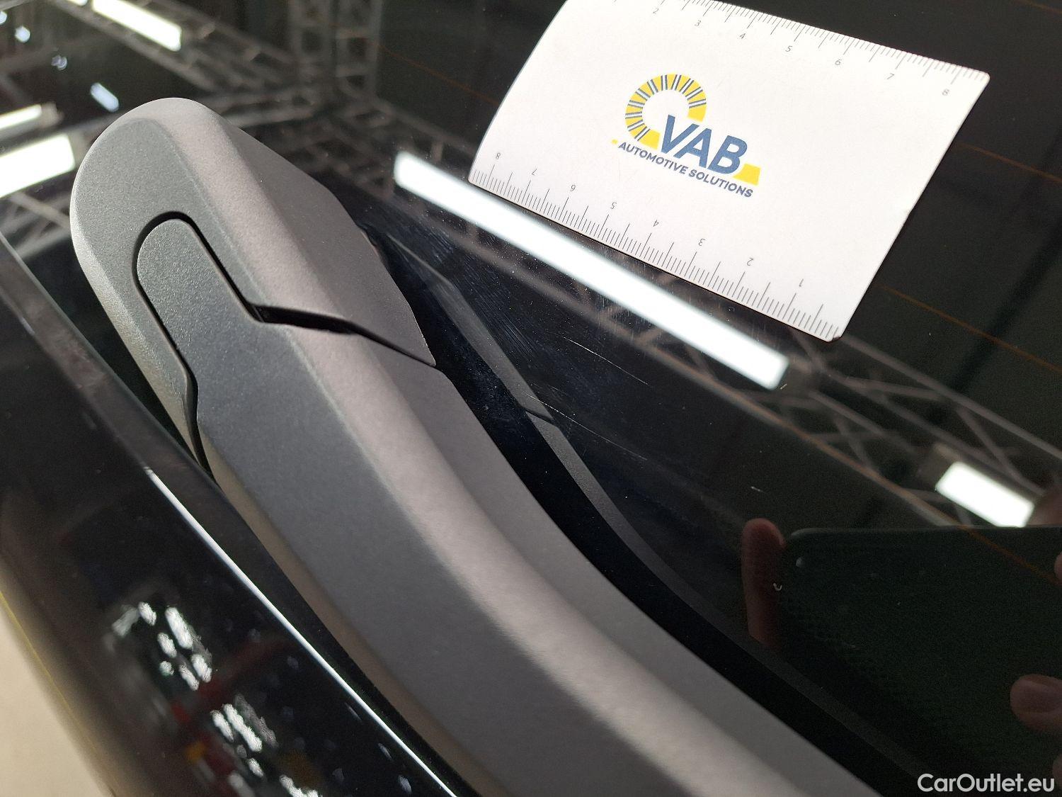  Volvo  XC 40 Volvo, XC40 '17, Volvo XC40 P8 4x4 Recharge R-Design 5d #17