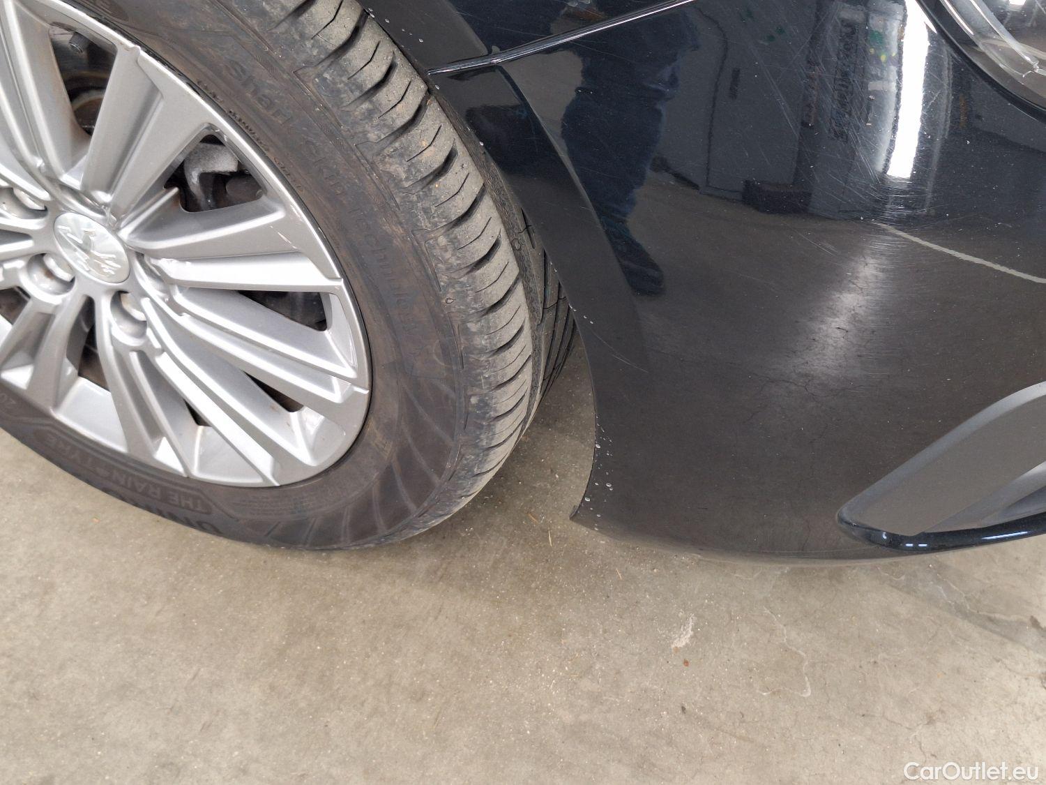  Peugeot  308 Peugeot,  SW FL'17, Peugeot  SW 1.5 BlueHDi 130 S&S EAT8 Allure 5d #17
