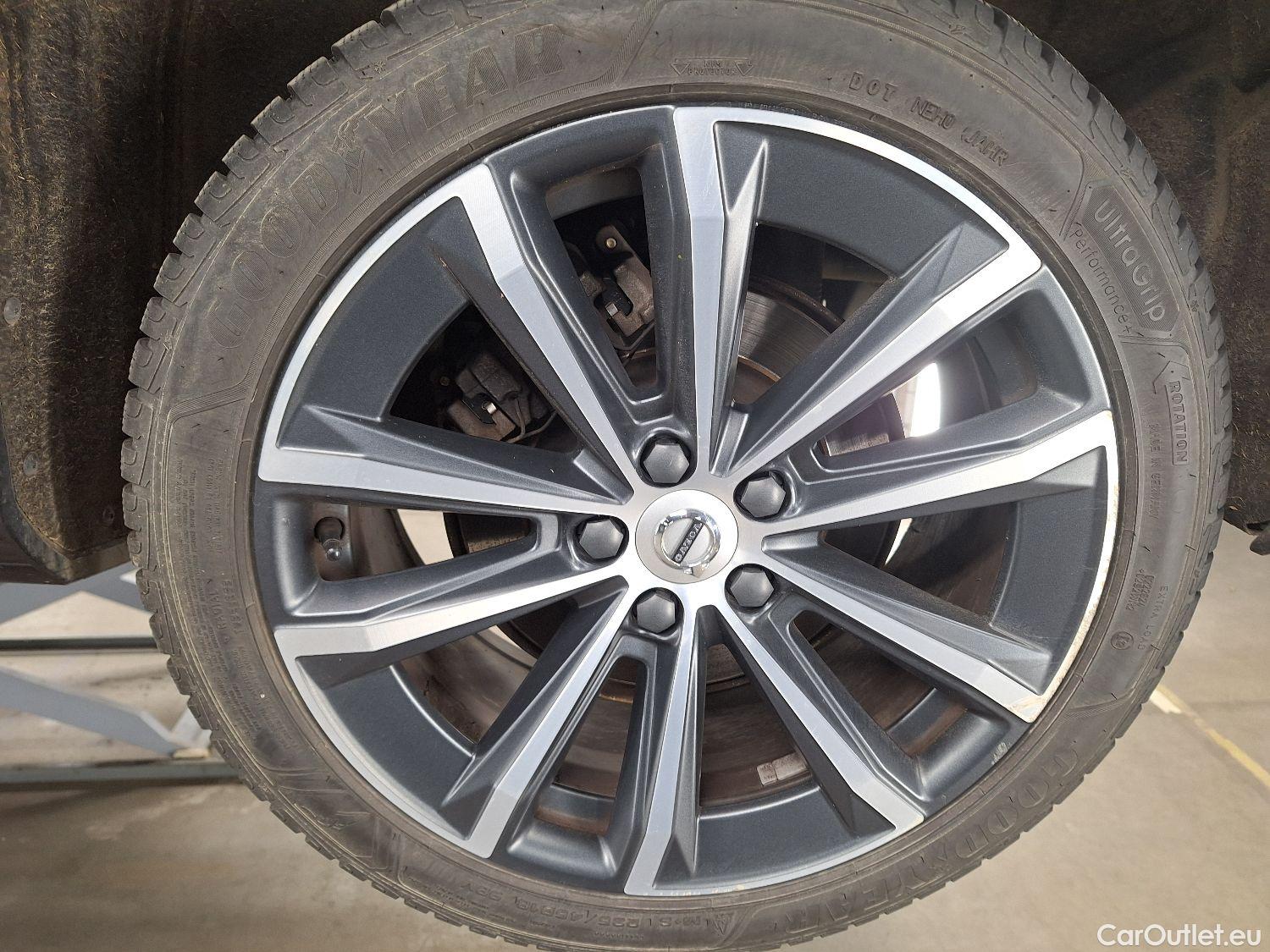  Volvo  V60 Volvo,  '18, Volvo  B4 D Momentum Pro Aut. 5d #8