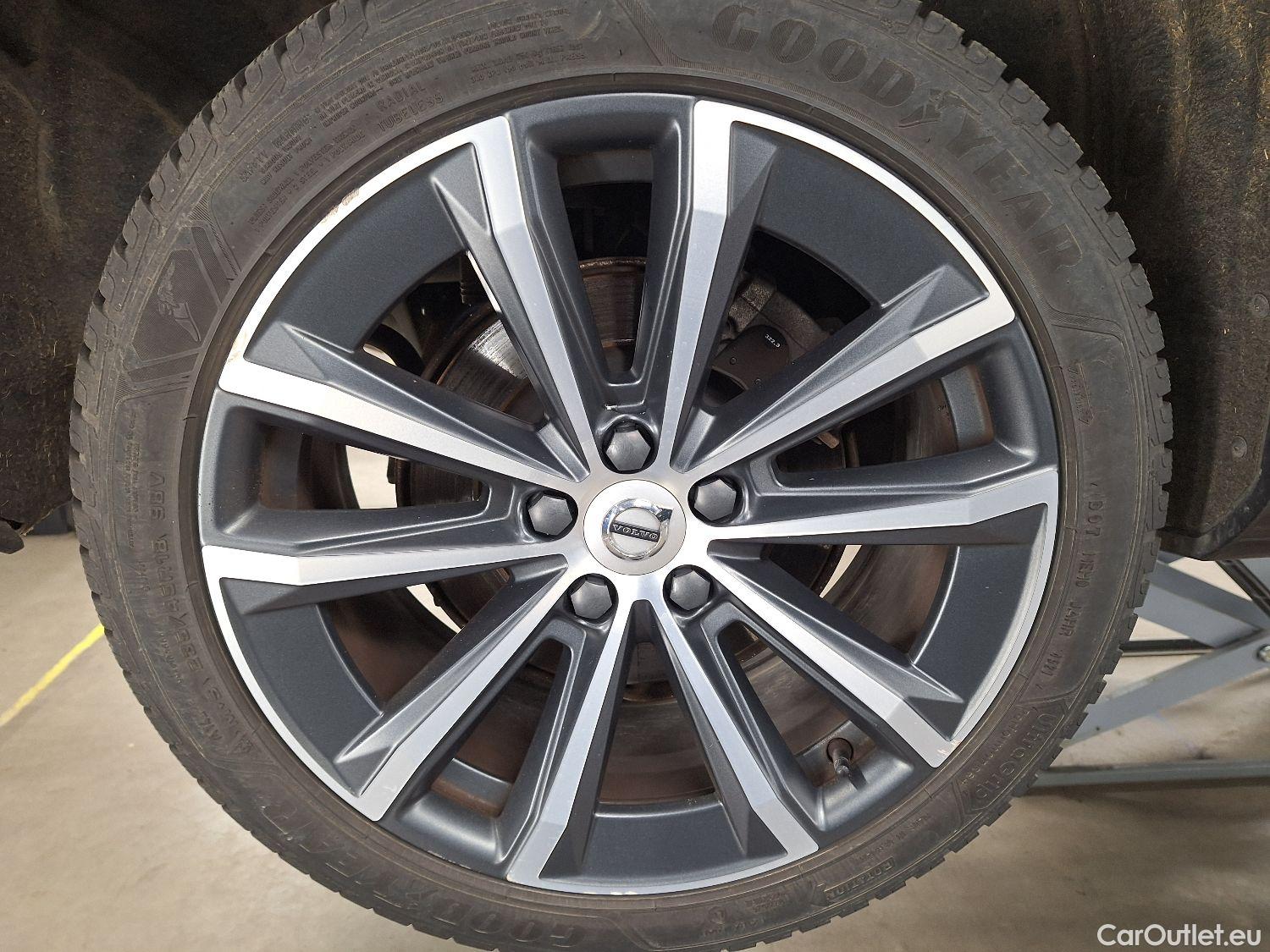  Volvo  V60 Volvo,  '18, Volvo  B4 D Momentum Pro Aut. 5d #4