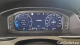  Volkswagen  Passat 2.0 TDI SCR DSG Elegance Variant #5