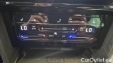  Volkswagen  Passat 2.0 TDI SCR DSG Elegance Variant #14