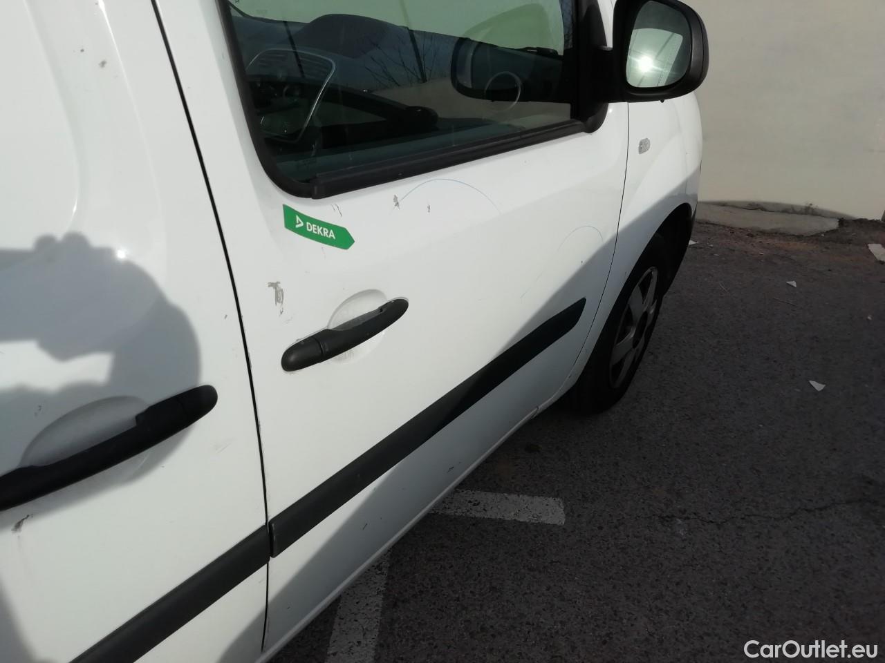  Nissan  NV200 NISSAN NV250 / 2019 / 4P / furgón 2pl 1.5dCi 70 kW (95CV) L1H1 ÓPTIMA #40
