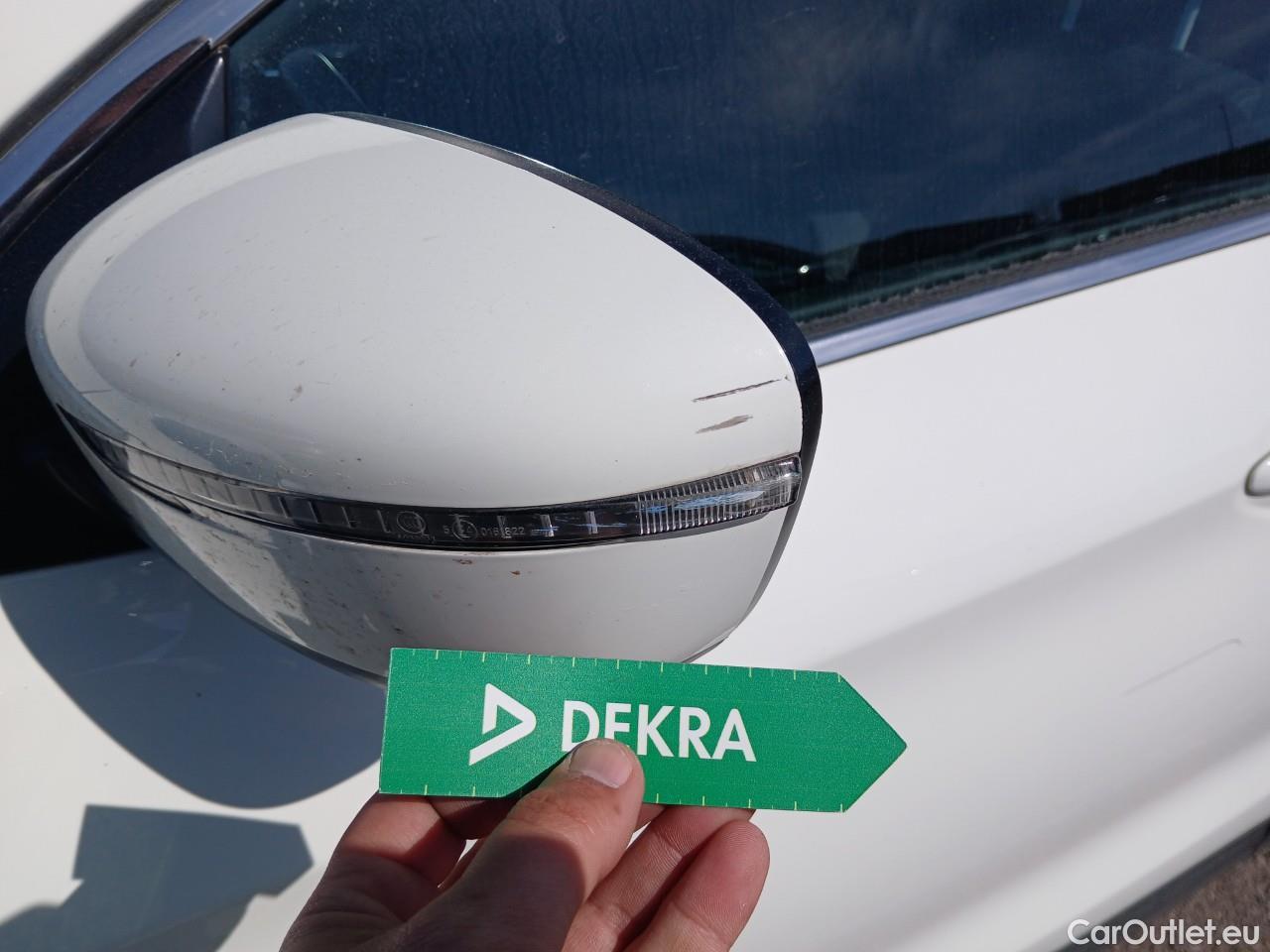  Nissan  Qashqai NISSAN  / 2017 / 5P / todoterreno DIG-T 103 kW (140 CV) E6D ACENTA #24