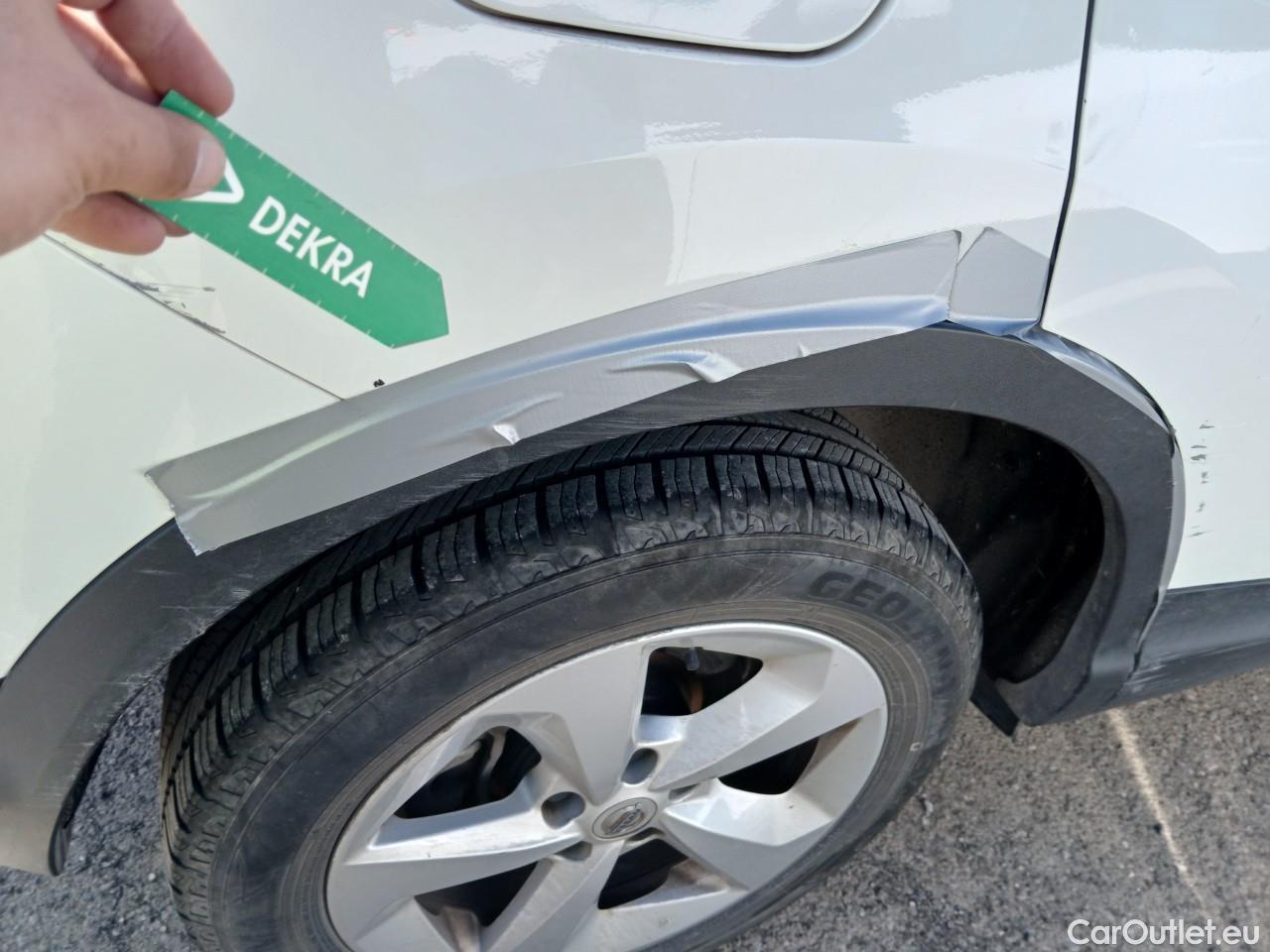  Nissan  Qashqai NISSAN  / 2017 / 5P / todoterreno DIG-T 103 kW (140 CV) E6D ACENTA #40