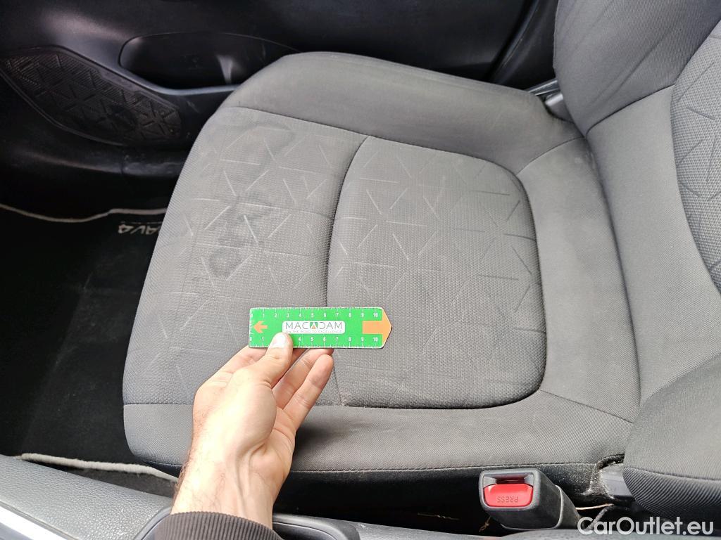  Toyota  RAV4 TOYOTA  / 2018 / 5P / todoterreno 2.5l 220H Advance #22