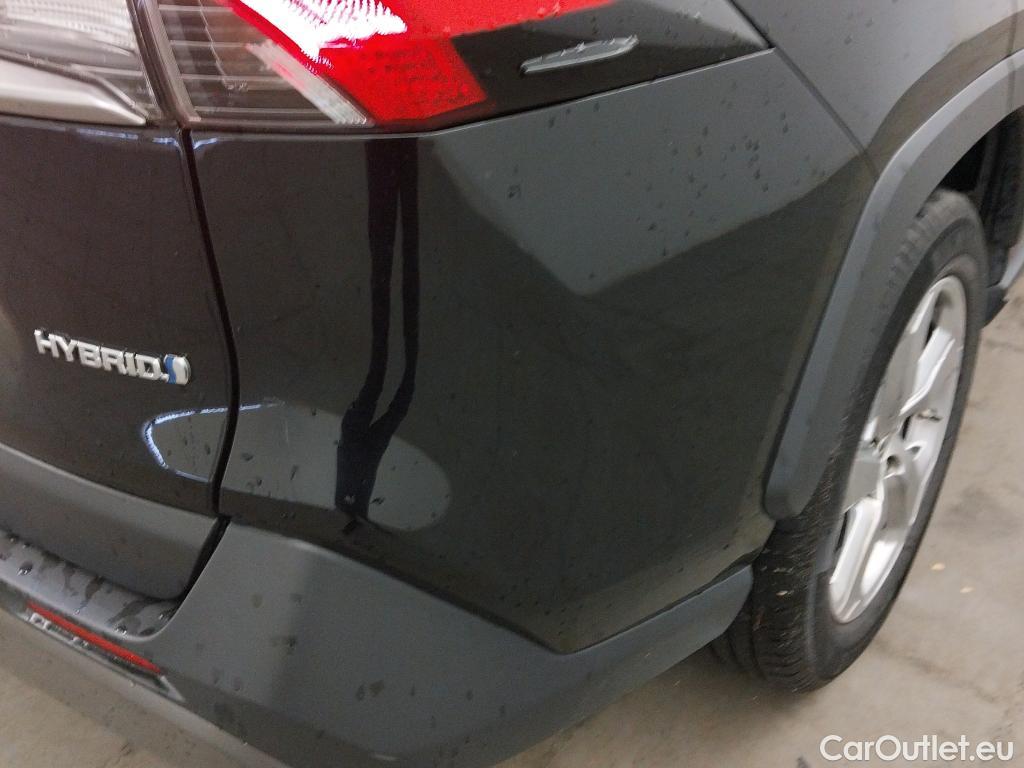  Toyota  RAV4 TOYOTA  / 2018 / 5P / todoterreno 2.5l 220H Advance #21
