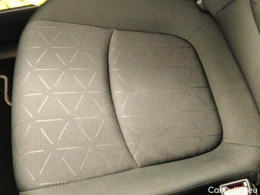  Toyota  RAV4 TOYOTA  / 2018 / 5P / todoterreno 2.5l 220H Advance #8