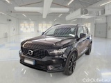  Volvo  XC 40 VOLVO XC40 / 2017 / 5P / SUV T5 PLUG-IN HYBRID AUTO RECHARGE R-DESIGN 