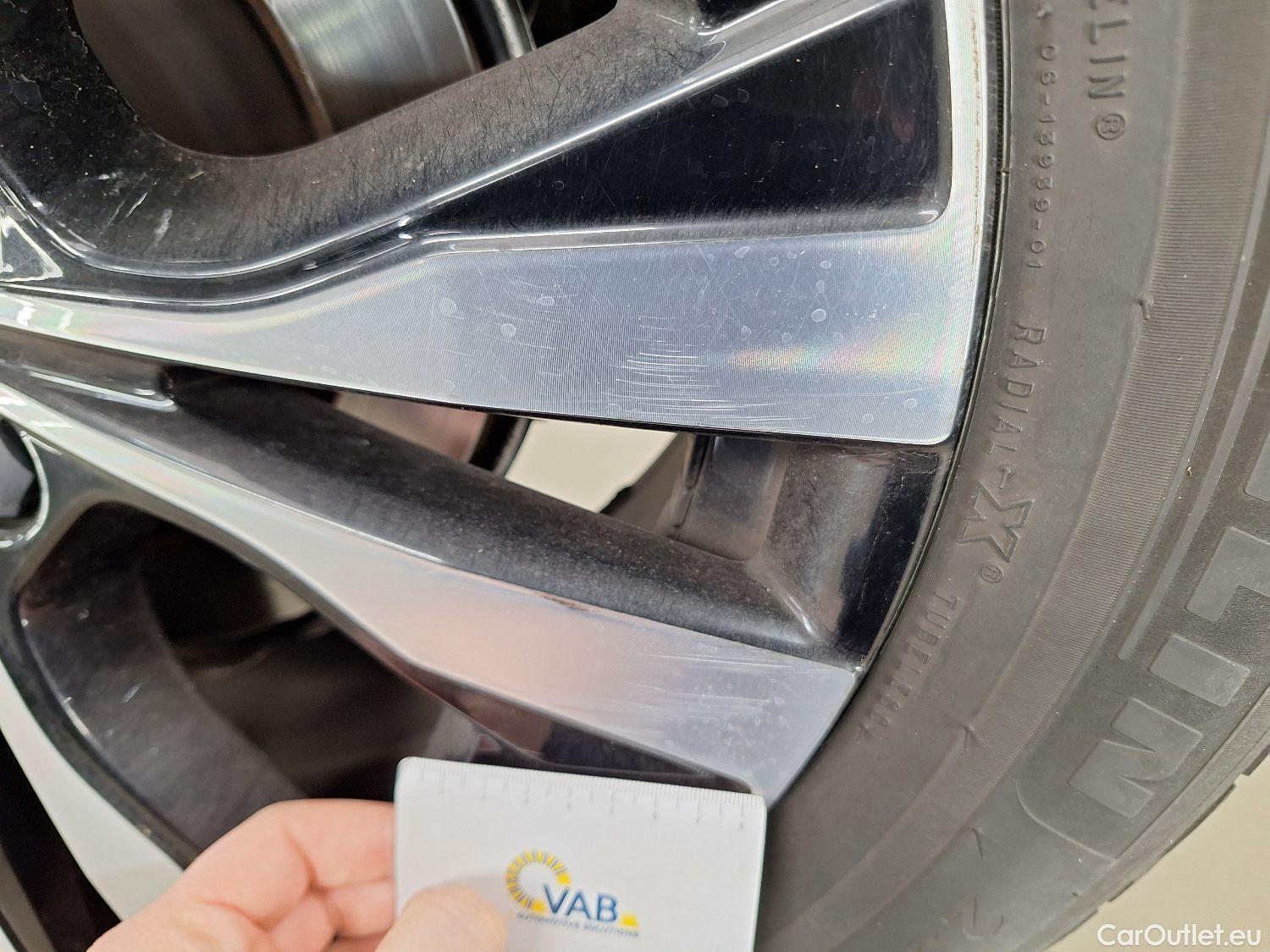  Volvo  XC60 Volvo,  '17, Volvo  D4 140kW Geartronic Momentum Pro 5d #5