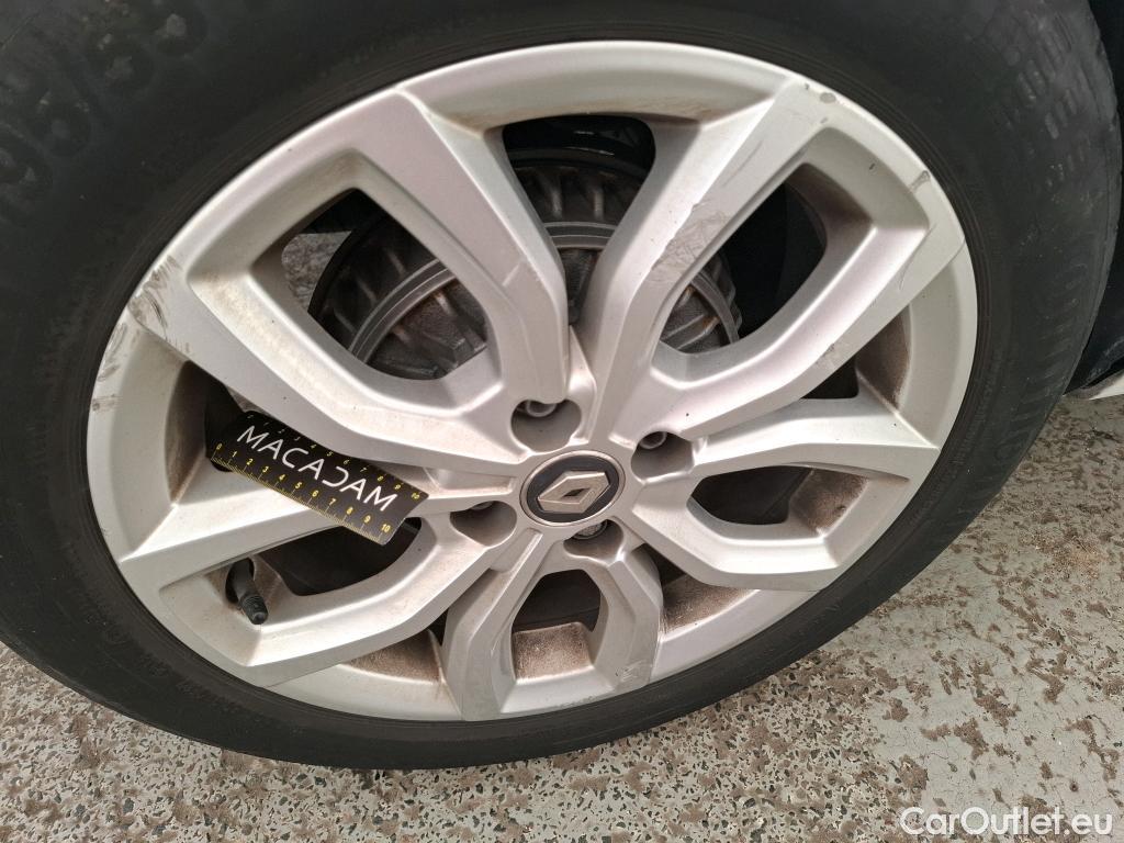 Renault  Clio  IV Intens 1.2 TCe 120CV BVM6 E6 #34