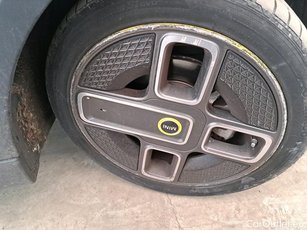  Mini  Mini   / 2014 / 3P / Berline Cooper SE Finition Business 184 ch BVA #31