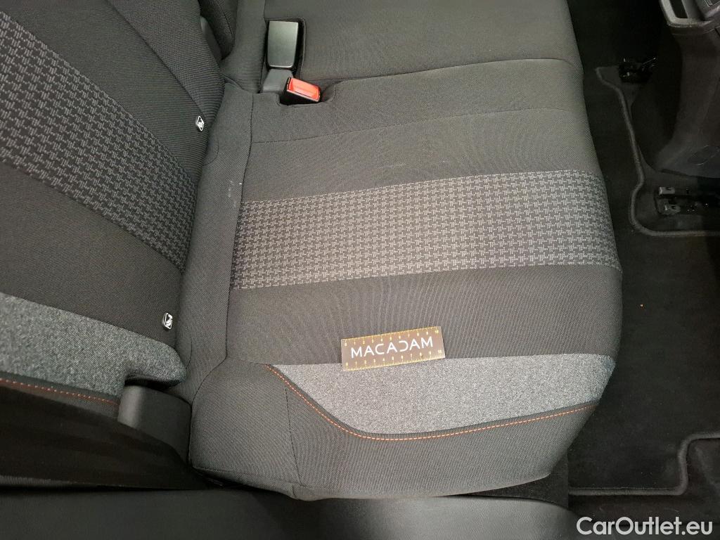  Peugeot  3008  Active Pack 1.5 HDi 130CV BVA8 E6d #24