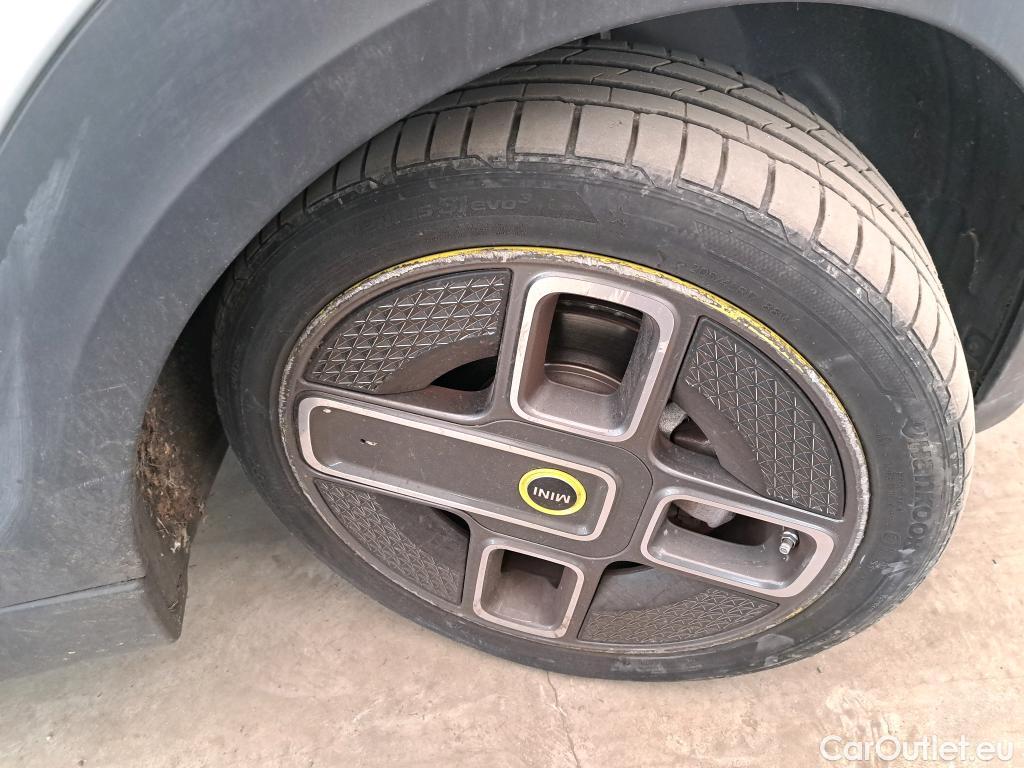  Mini  Mini   / 2014 / 3P / Berline Cooper SE Finition Business 184 ch BVA #20