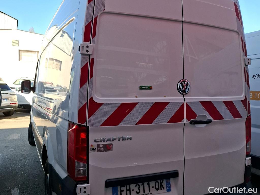  Volkswagen  Crafter  Fourgon Fourgon 35 mittlerer Radstand mit Hochdach FWD 2.0 140CV BVM6 #17