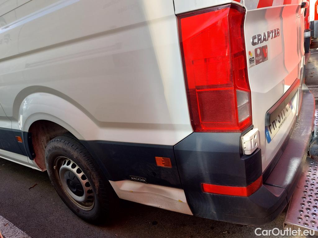  Volkswagen  Crafter  Fourgon Fourgon 35 mittlerer Radstand mit Hochdach FWD 2.0 140CV BVM6 #13