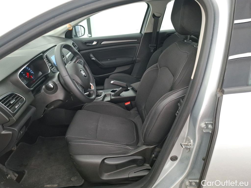  Renault  Megane  IV Berline 5 ptes. Société Air Nav 1.5 dCi 90CV BVM6 E6 #11