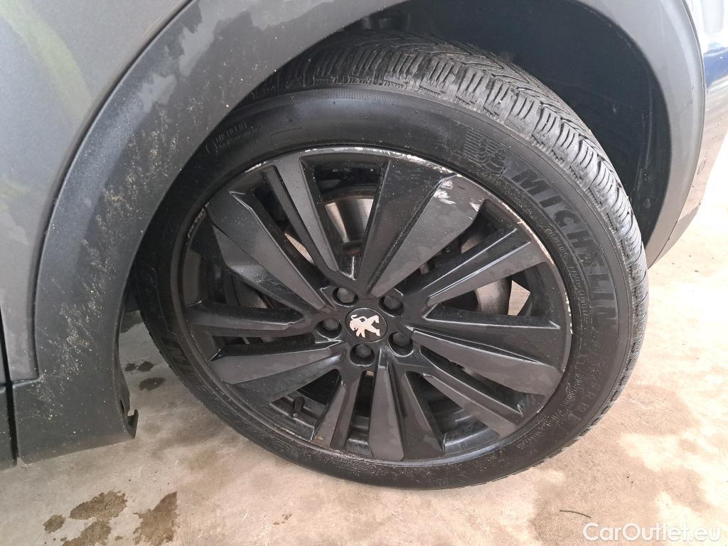  Peugeot  3008 PEUGEOT  / 2020 / 5P / SUV 1.6 HYBRID 225 E-EAT8 GT Pack #13