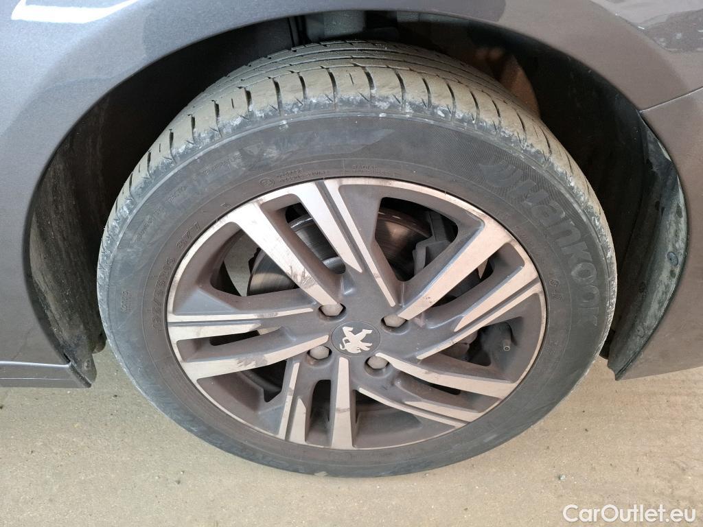  Peugeot  208  Allure 1.2 PureTech 100CV BVA8 E6d #38