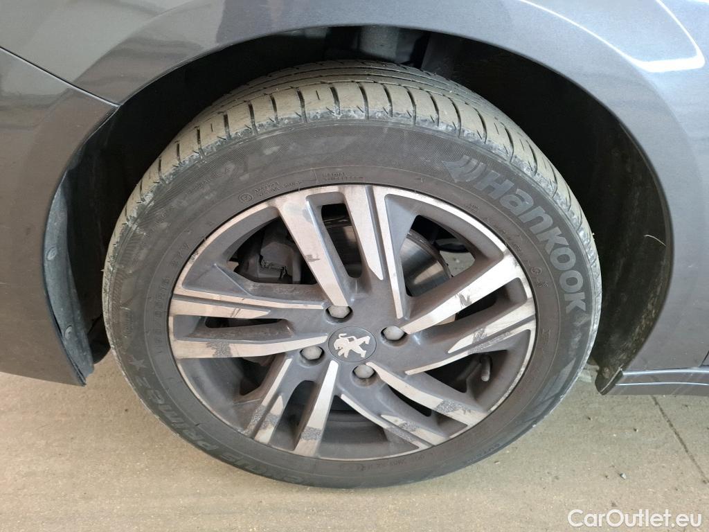  Peugeot  208  Allure 1.2 PureTech 100CV BVA8 E6d #16