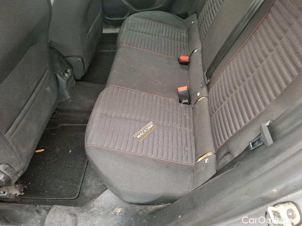 Peugeot  2008  Active Pack 1.2 PureTech 130CV BVA8 E6d #40