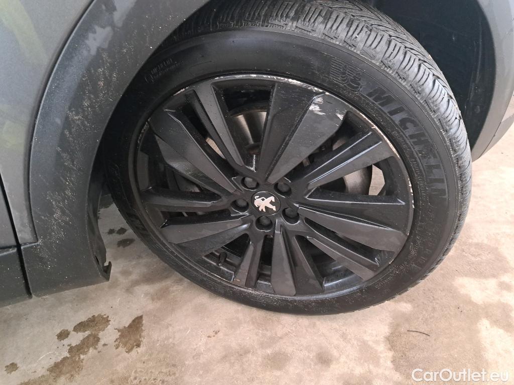  Peugeot  3008 PEUGEOT  / 2020 / 5P / SUV 1.6 HYBRID 225 E-EAT8 GT Pack #5