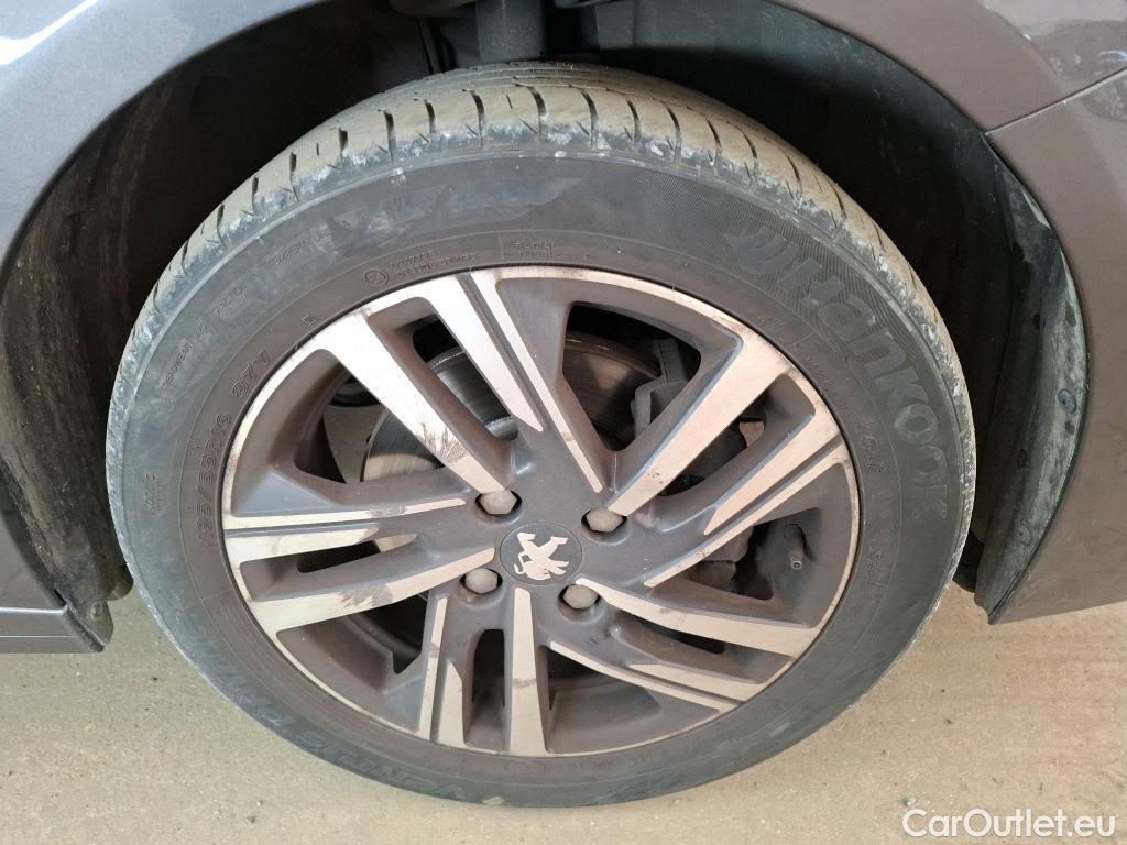  Peugeot  208  Allure 1.2 PureTech 100CV BVA8 E6d #39