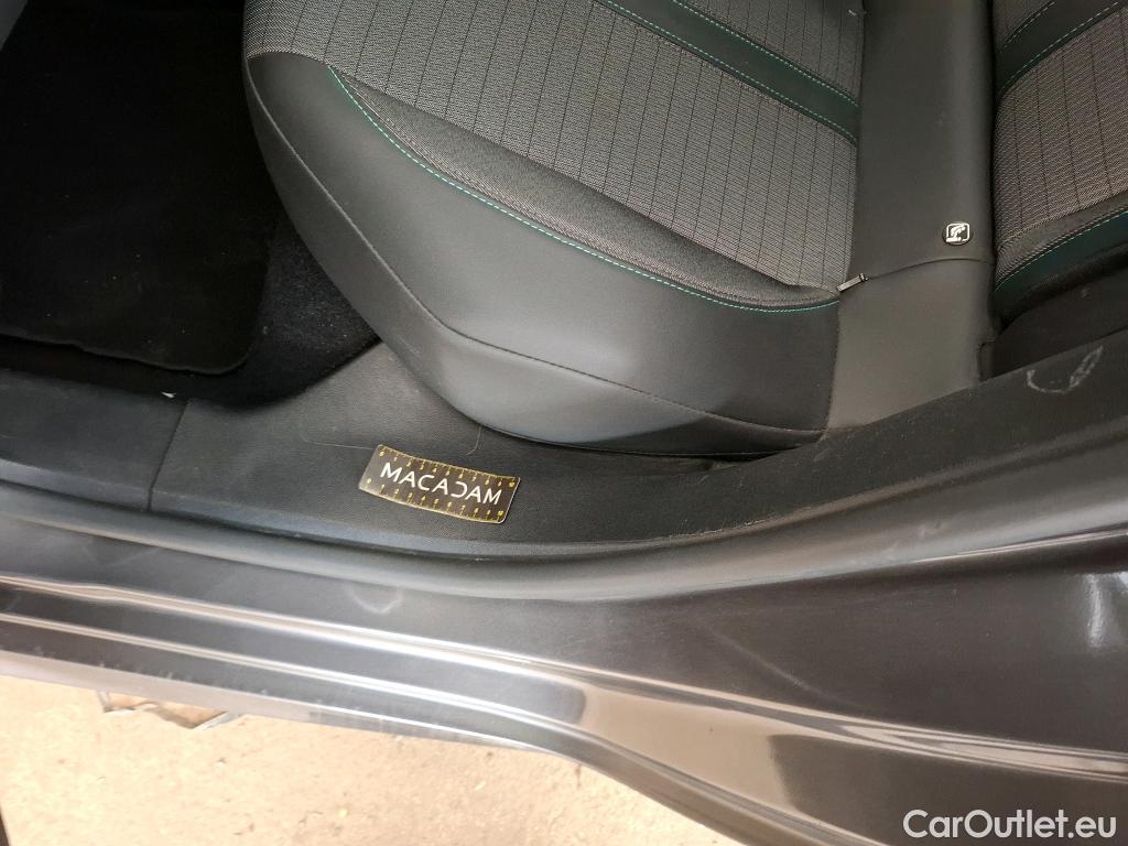  Peugeot  208  Allure 1.2 PureTech 100CV BVA8 E6d #49