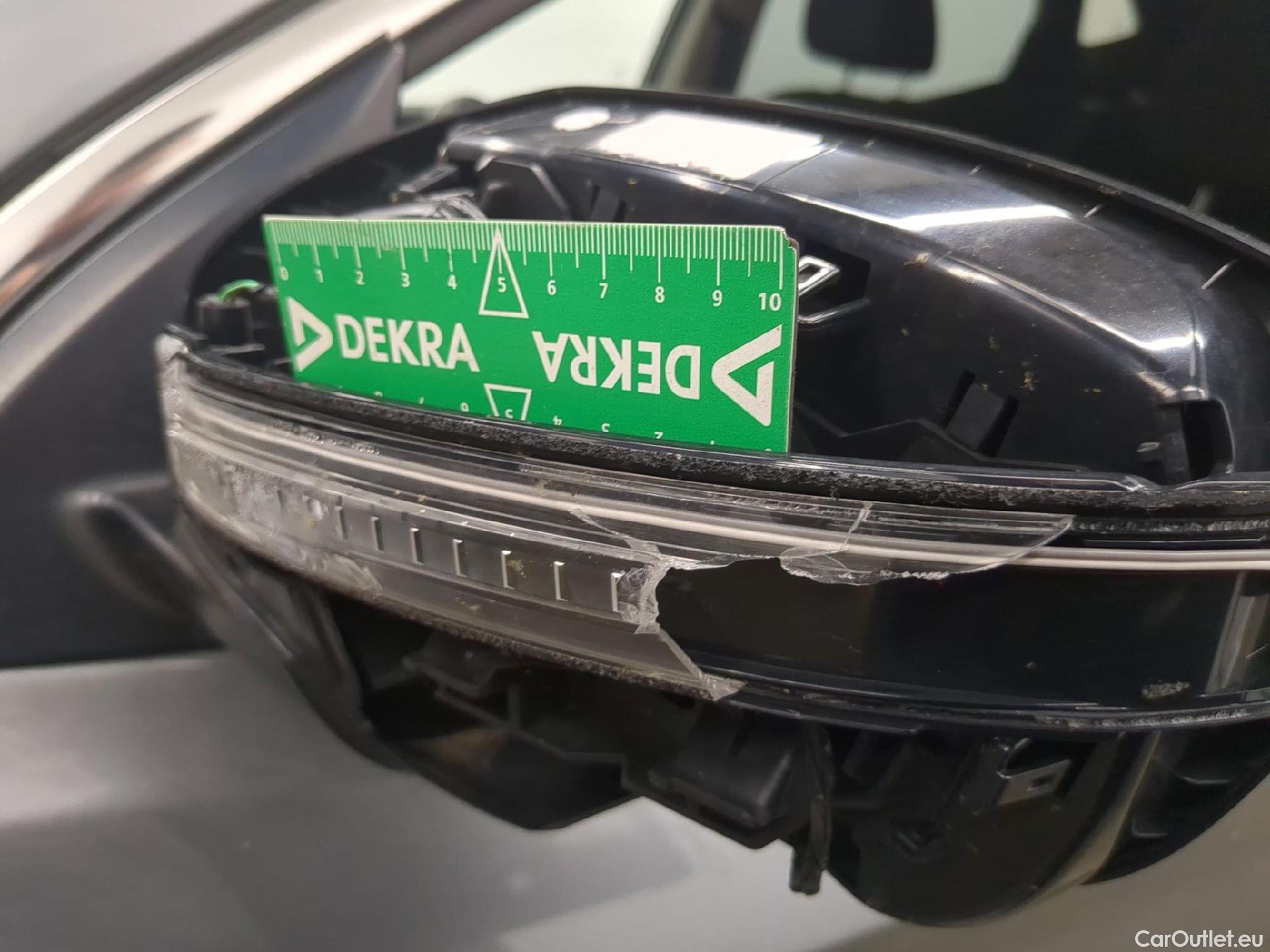  Nissan  Qashqai NISSAN  / 2017 / 5P / Crossover 1.5 DCI 115 Business Edition #35