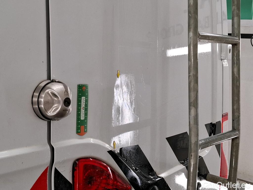  Renault  Master  III Fourgon L2H2 3 3 Grand Confort dCi 135CV BVM6 E6dT #13