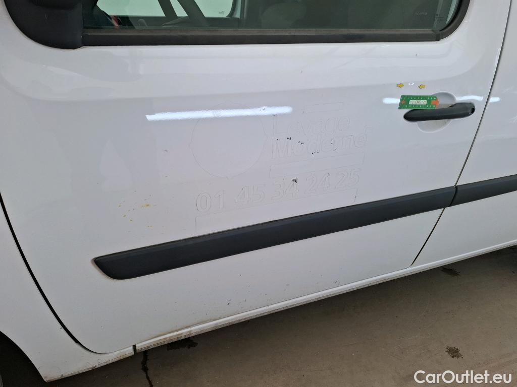  Renault  Kangoo  Express Extra (Série Spéciale) 1.5 dCi 75CV BVM5 E6 #17
