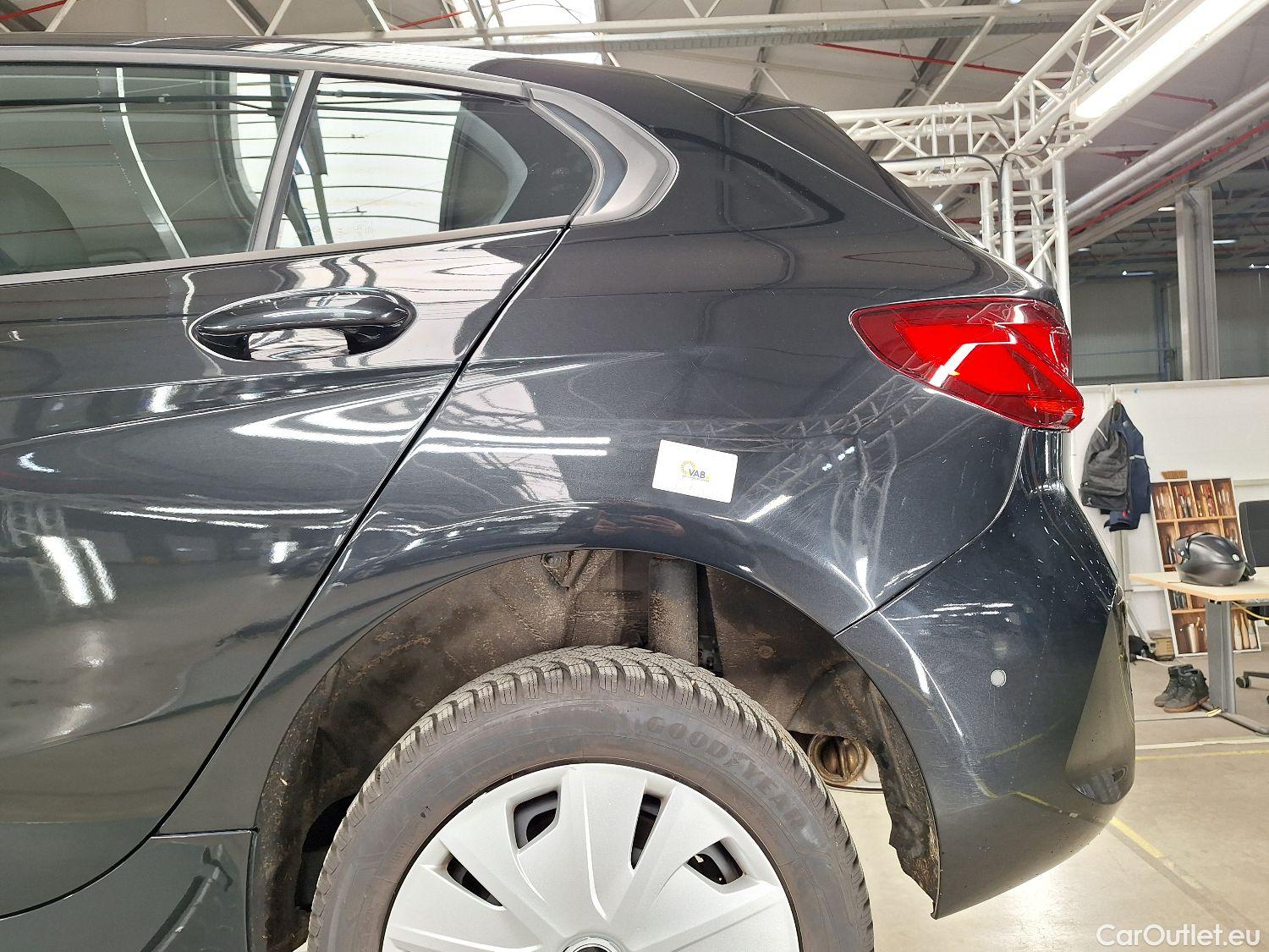  Bmw  Serie 1 BMW, 1-serie '19, BMW 1 Reeks Hatch 116d (85 kW) 5d #27